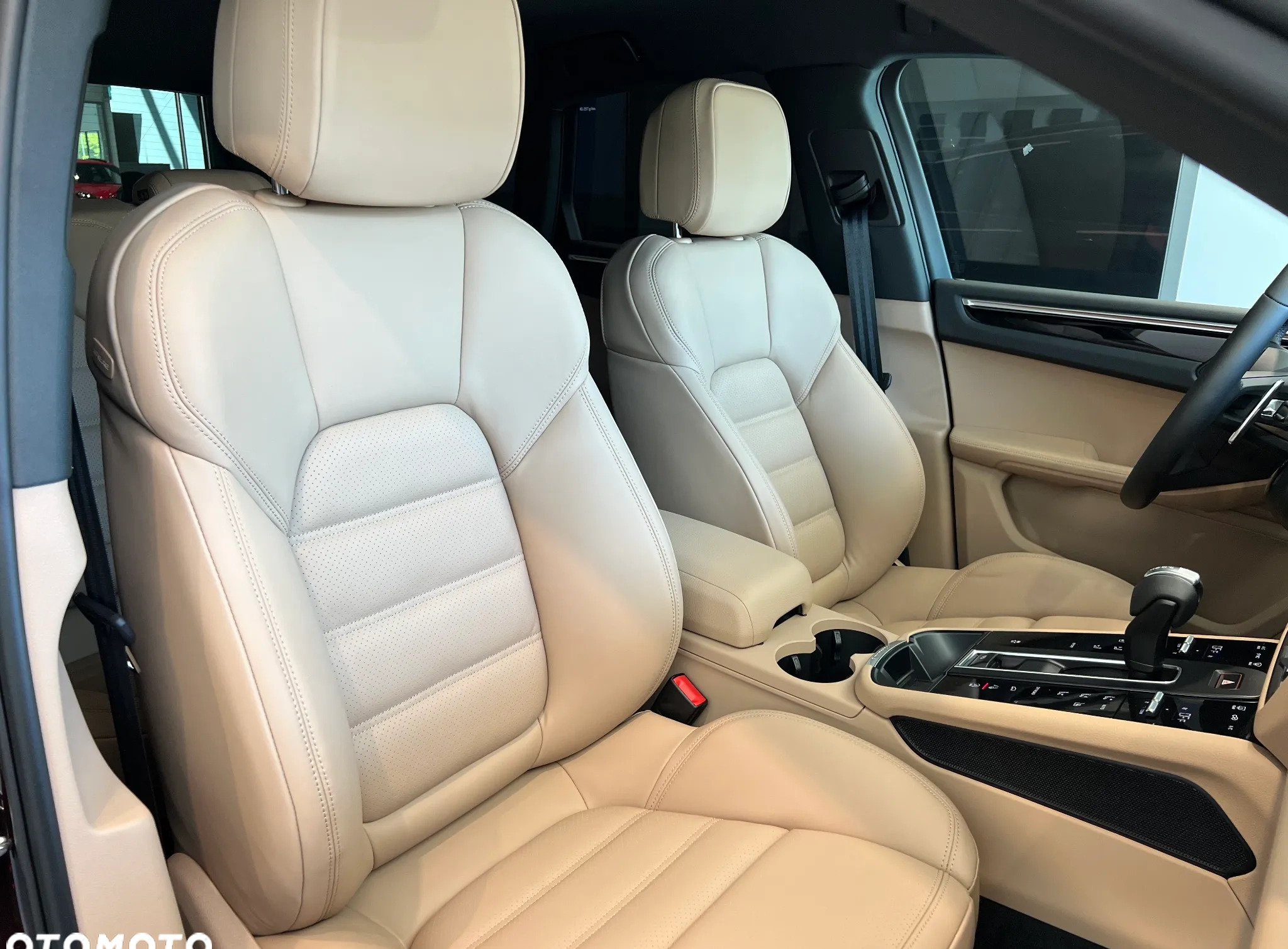 Porsche Macan cena 360338 przebieg: 10, rok produkcji 2024 z Żarki małe 29